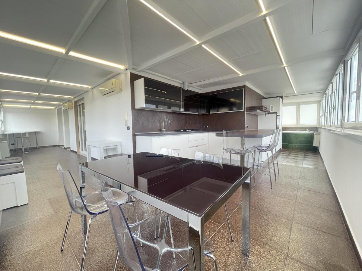 בארי Cconforthotels Appartamento Skyline מראה חיצוני תמונה